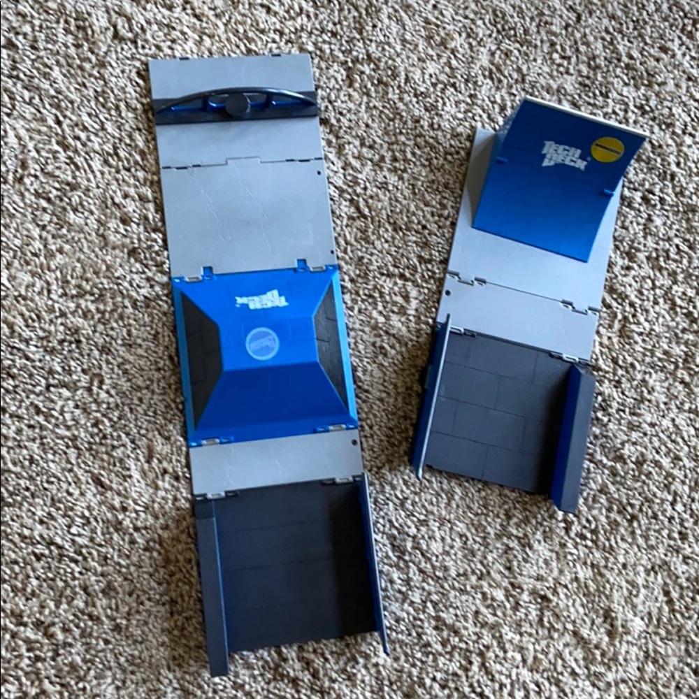 Tec deck ramp play set